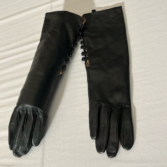 Bananna Republic long Black leather gloves silk leopard lining 8 buttons - Picture 4 of 13